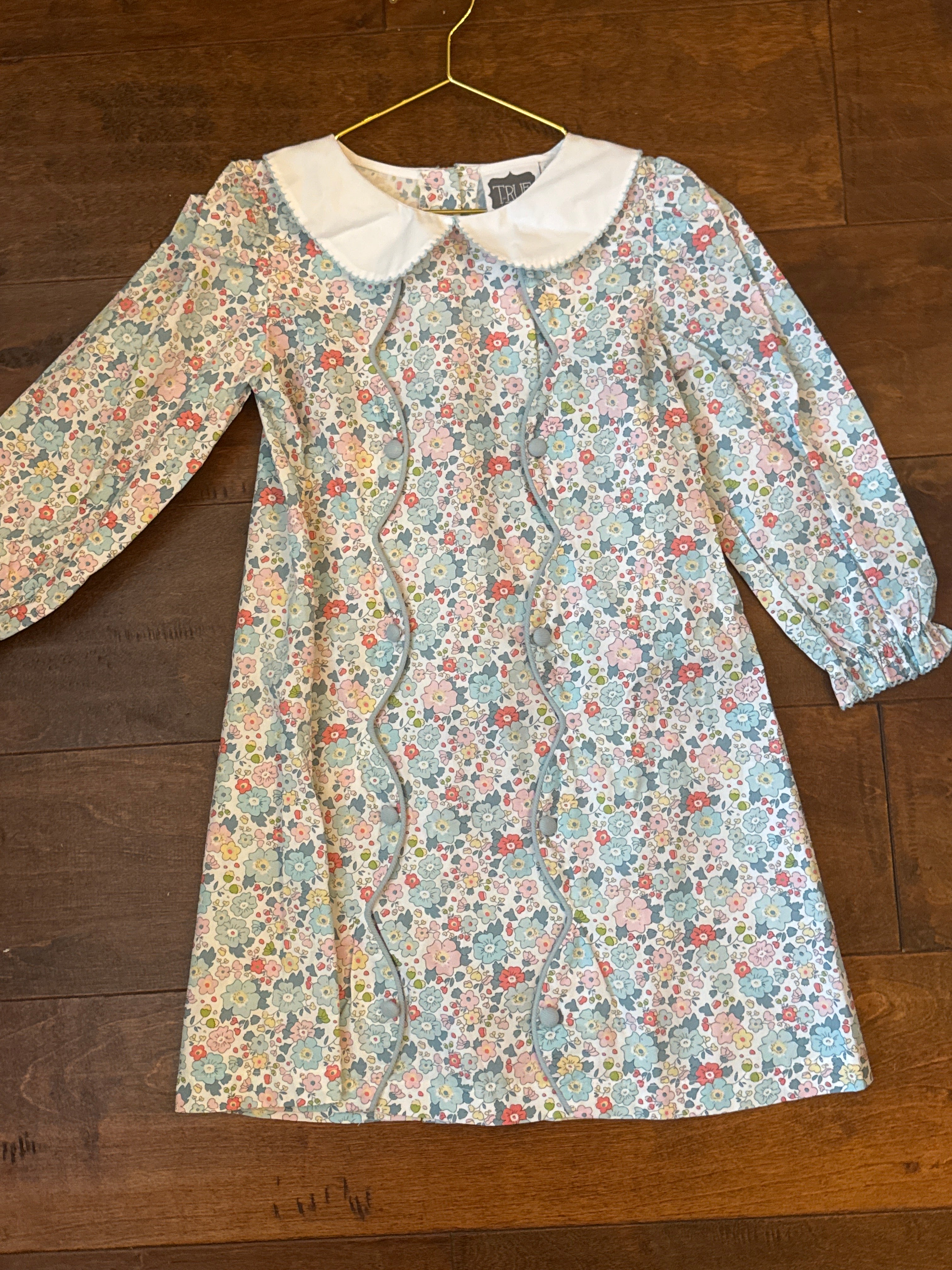 TRUE Floral Peter Pan Collared Dress 6