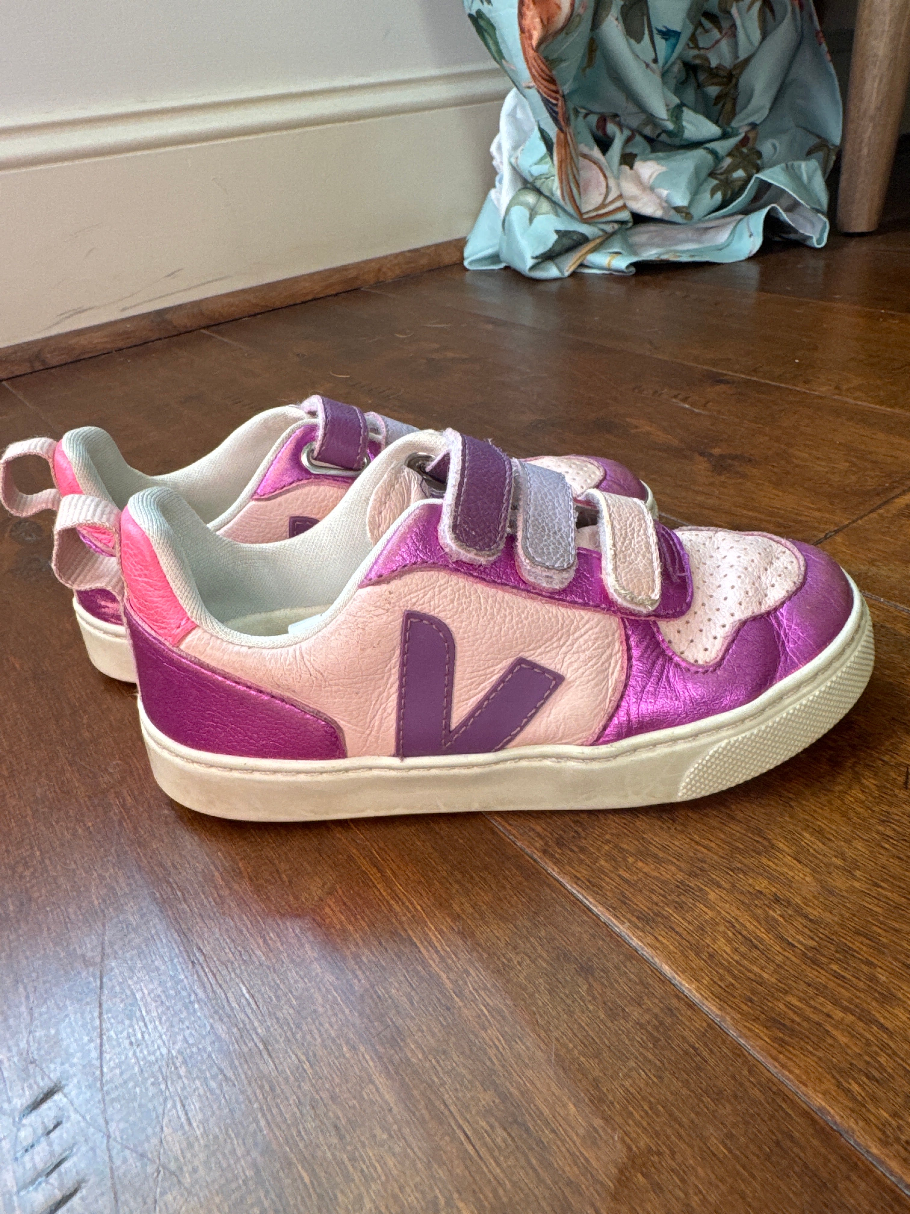 Veja Purple Pink Sneaker C13.5