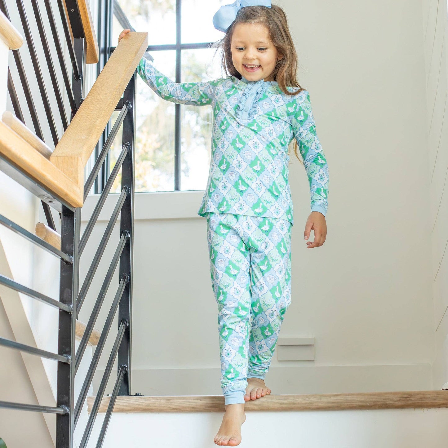 Girls Bamboo Loungewear - Frosted Christmas: 2T