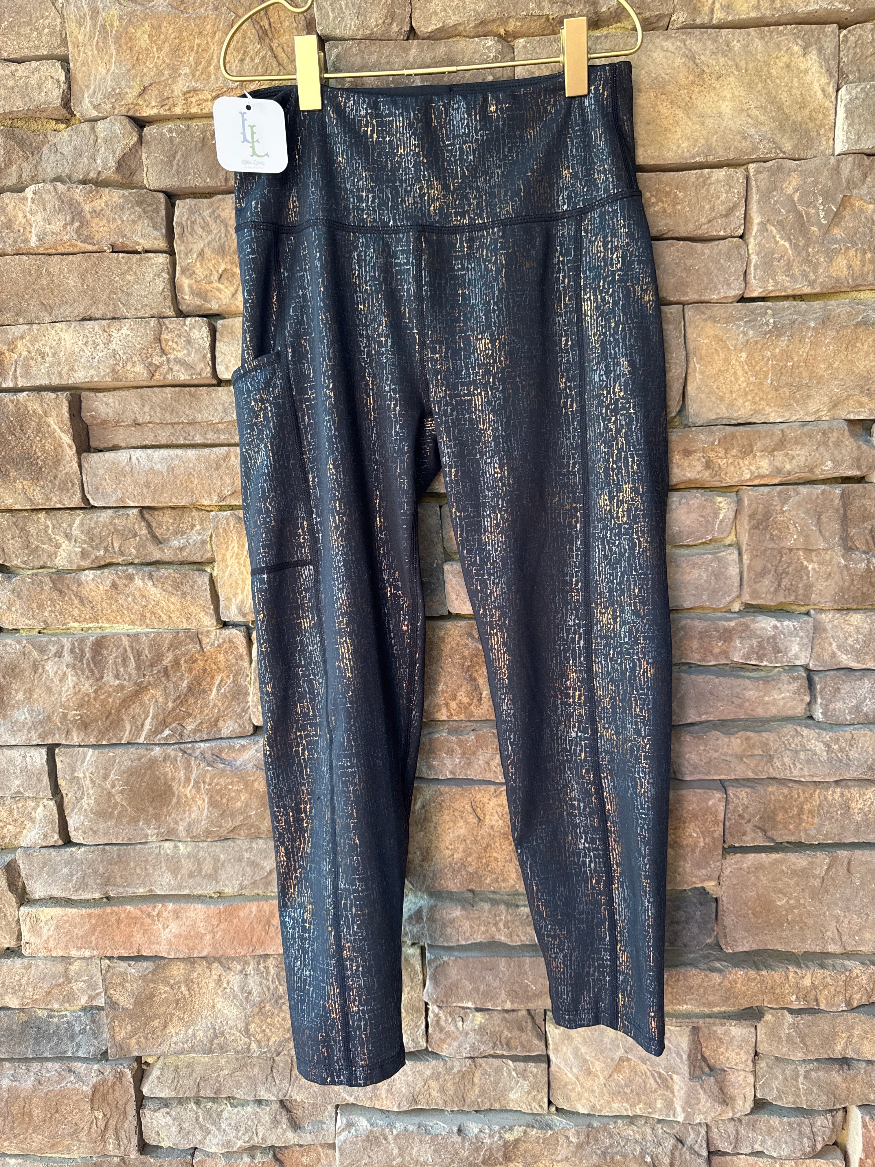 Lilly Pulitzer Luxletic Black and Gold Tiki Legging S