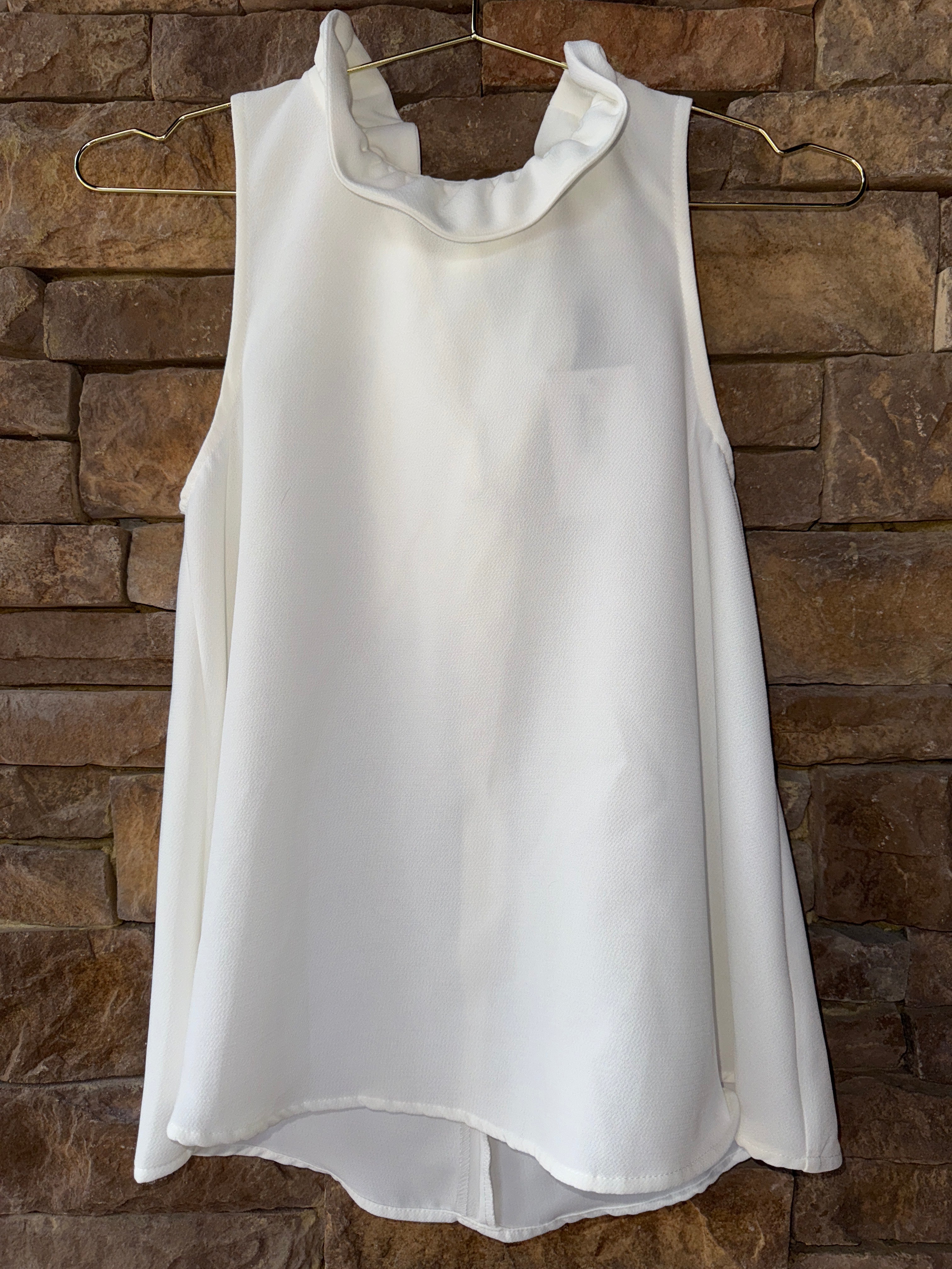 Tuckernuck Pomander Place White Mason Top S