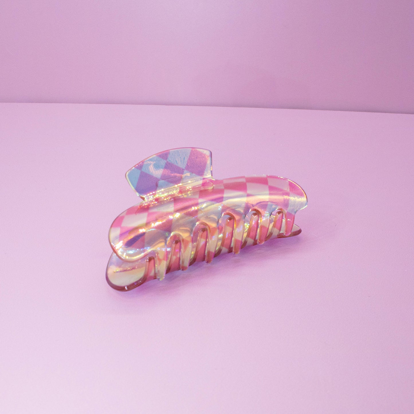 Medium Round Iridescent Checkered Hair Claw Clip: Pink