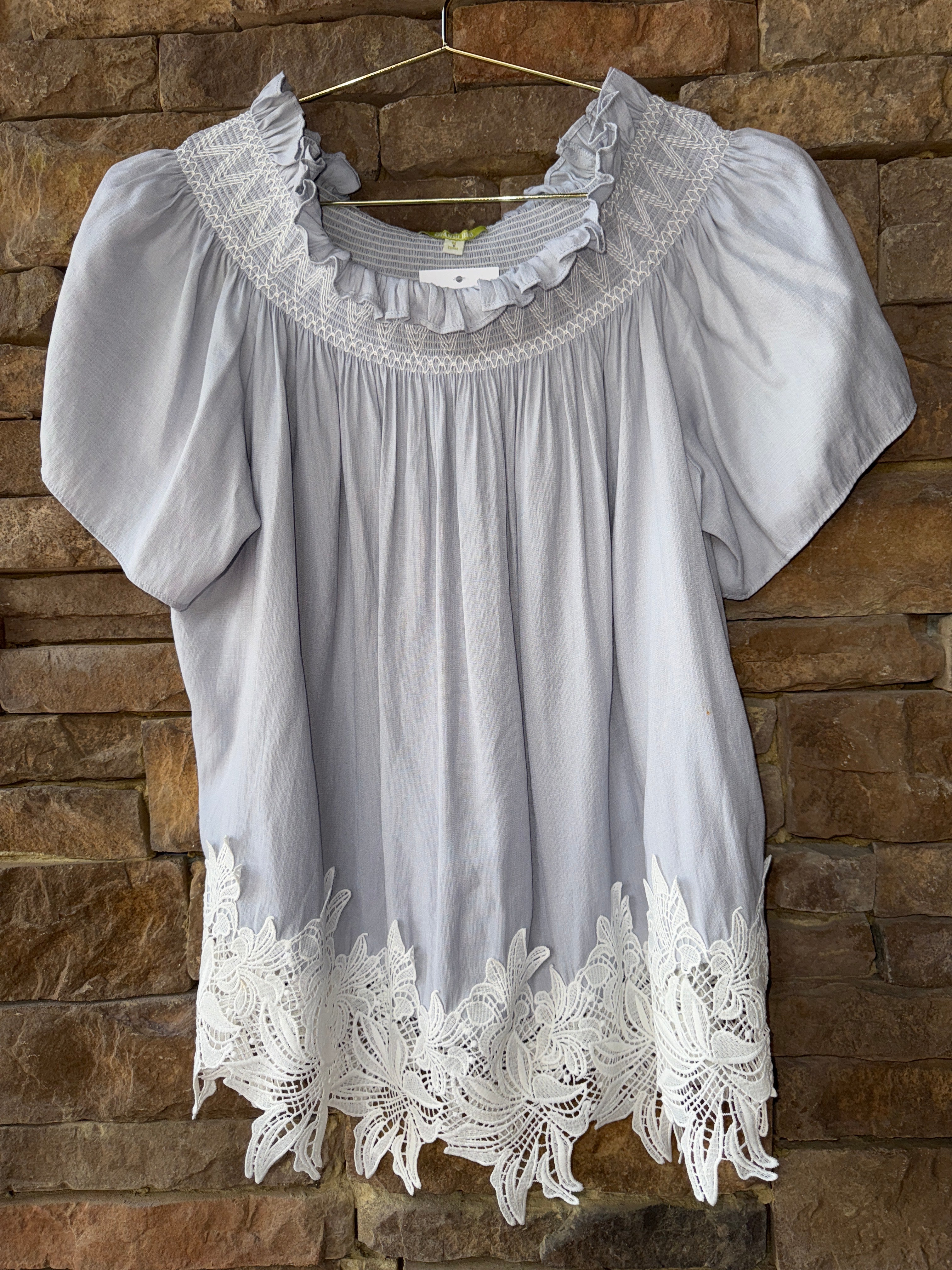 Gianni Bini Embroidered Lace Top M