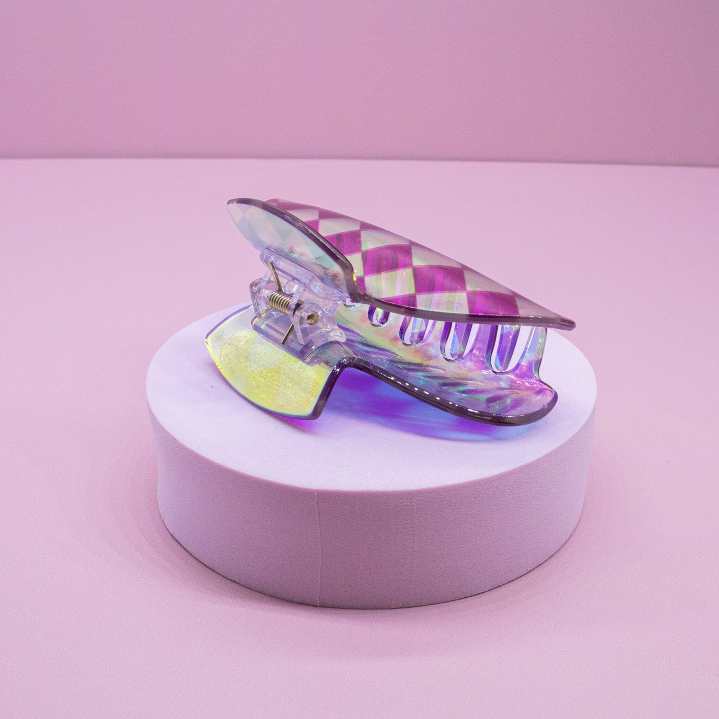 Medium Round Iridescent Checkered Hair Claw Clip: Pink