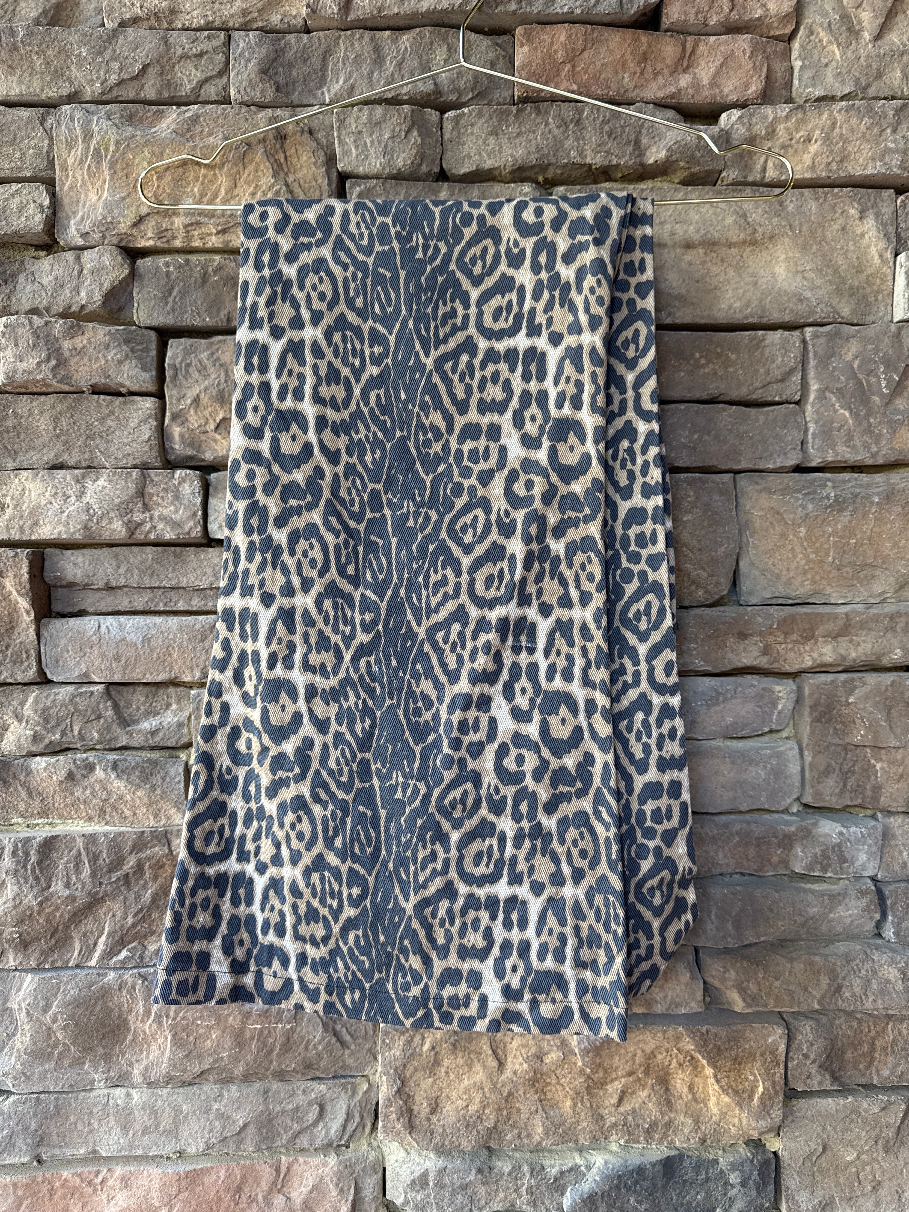 GiGio Leopard Flare Pants L