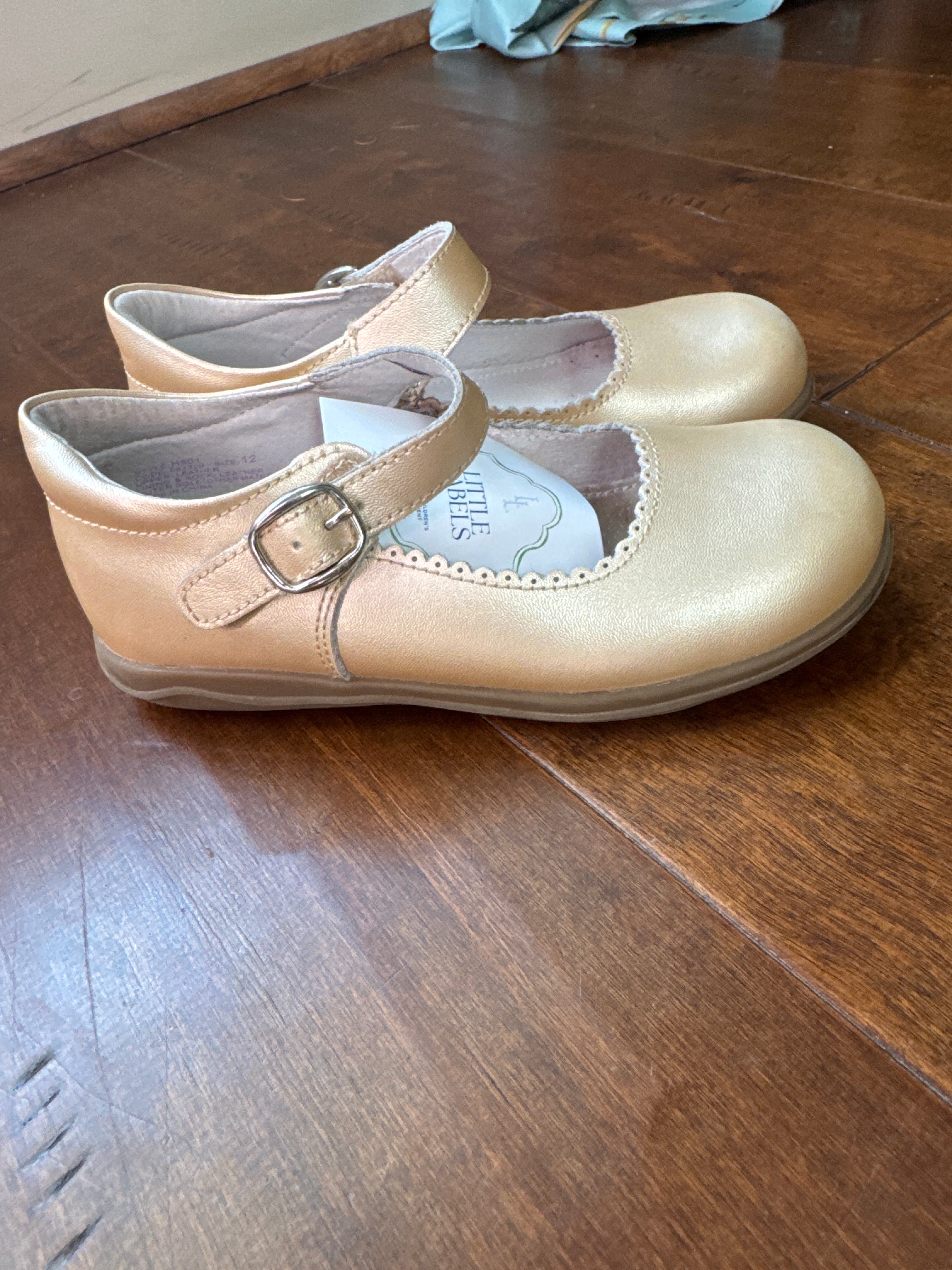 Lamour Gold Mary Jane C12