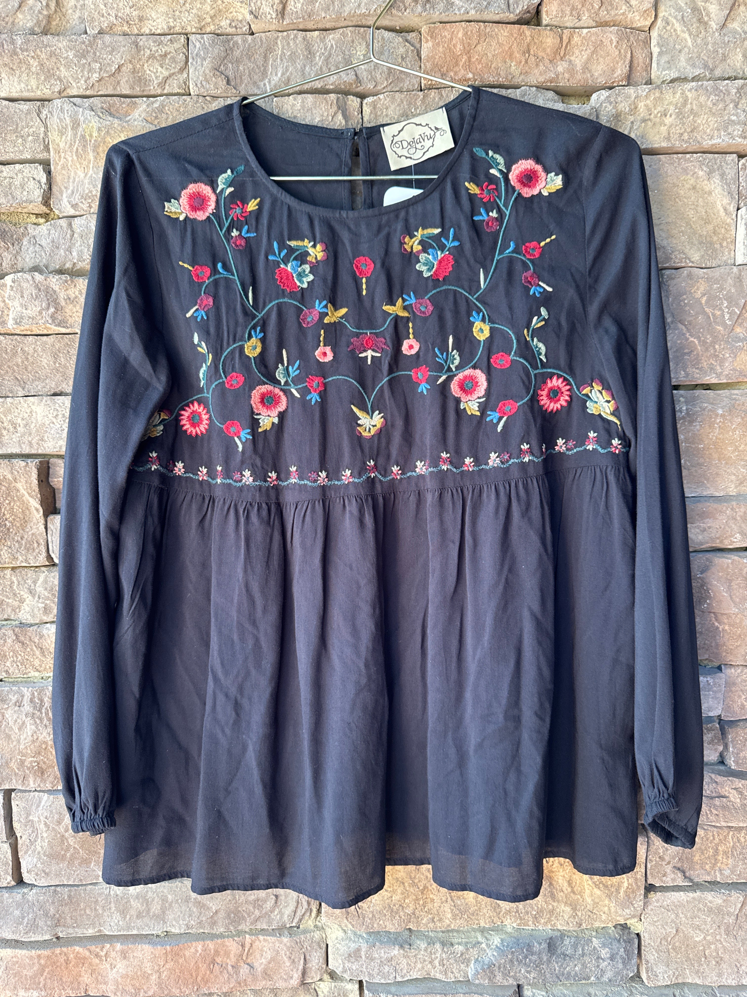 DeJaVu Ls Black Flower Embrio. Top S