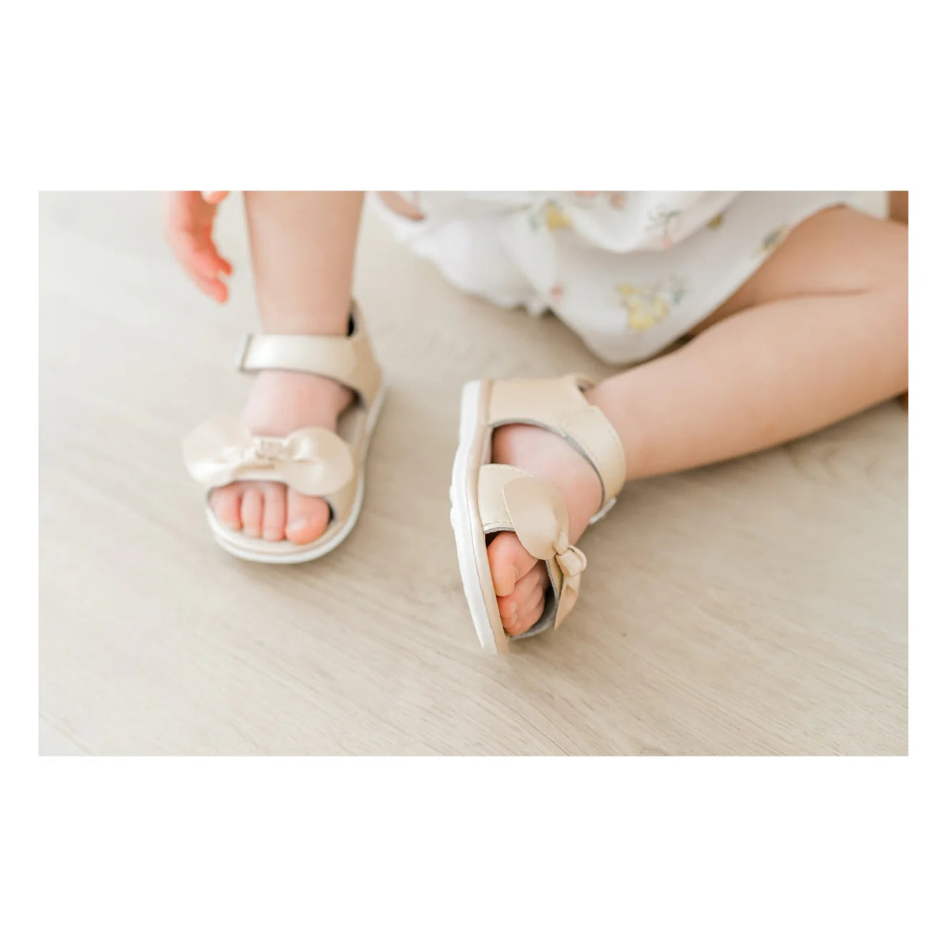 Jolie Bow Sandal - Champagne