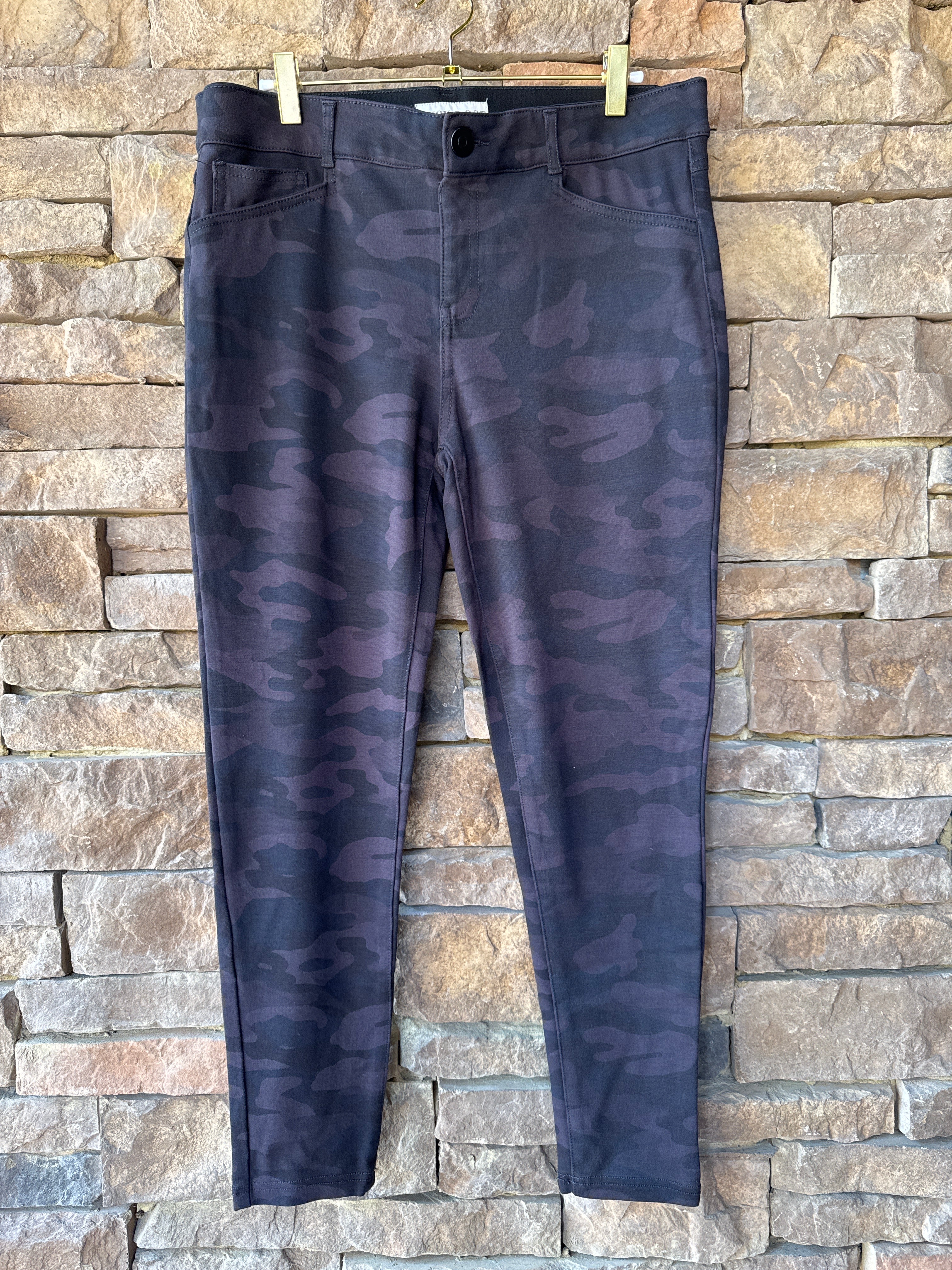 Black Camo Pants L