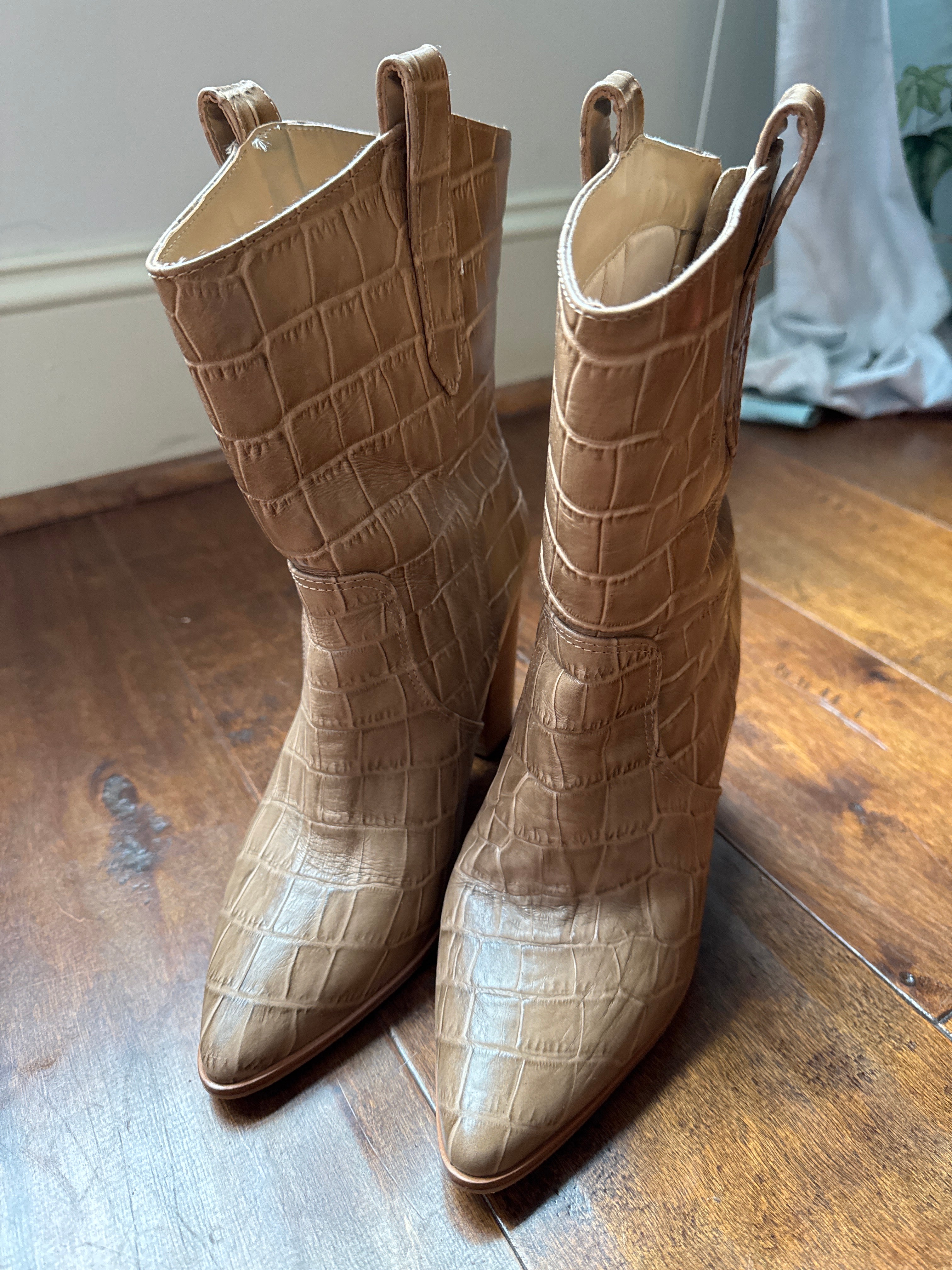 KAANAS Pull on Brown Snake Skin Boots 7M
