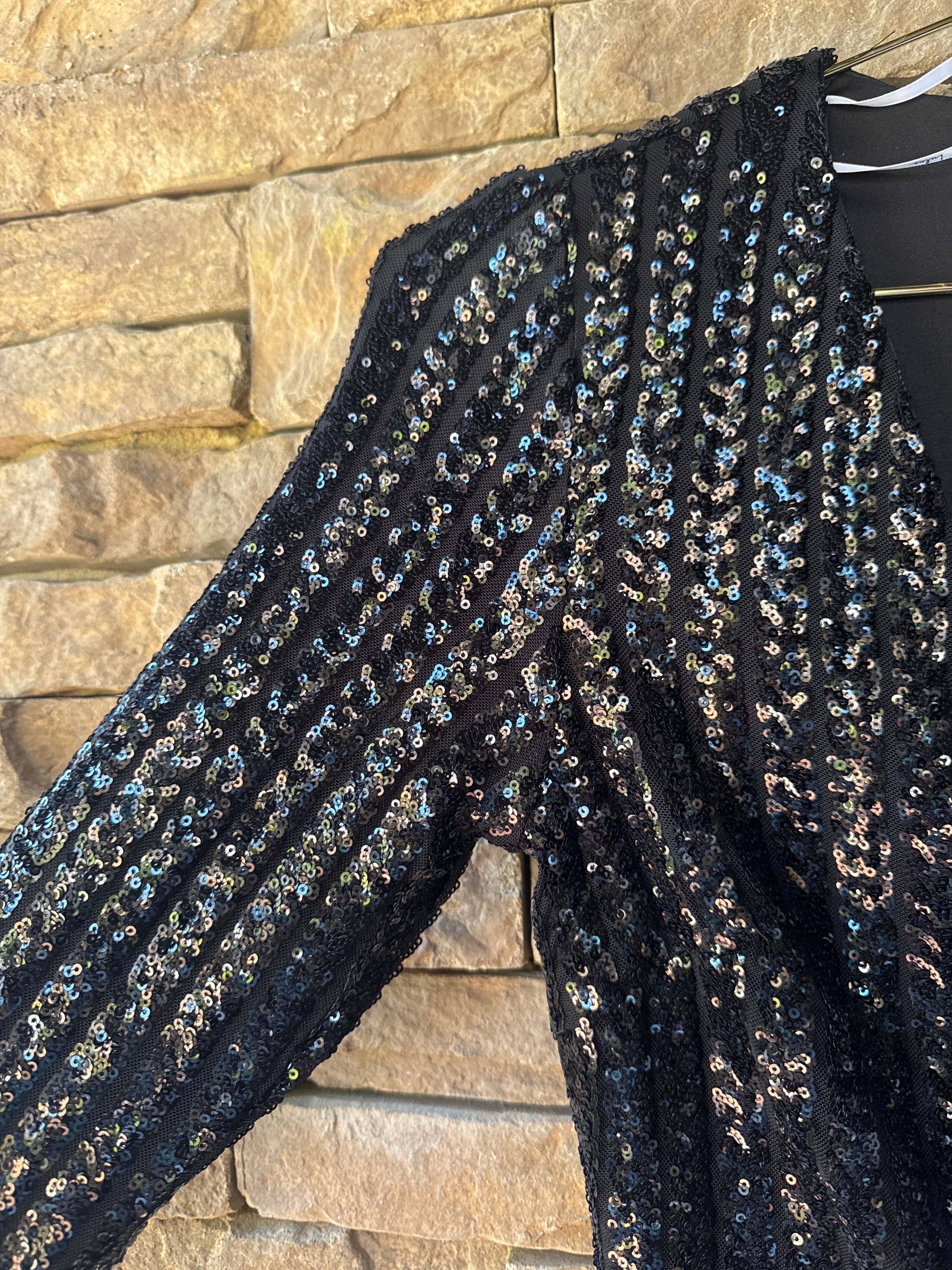 Lulus Black Sequin LS Plunge Maxi M