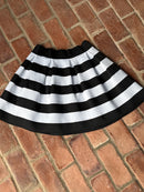 Express Block Black and White Scalloped Skirt M