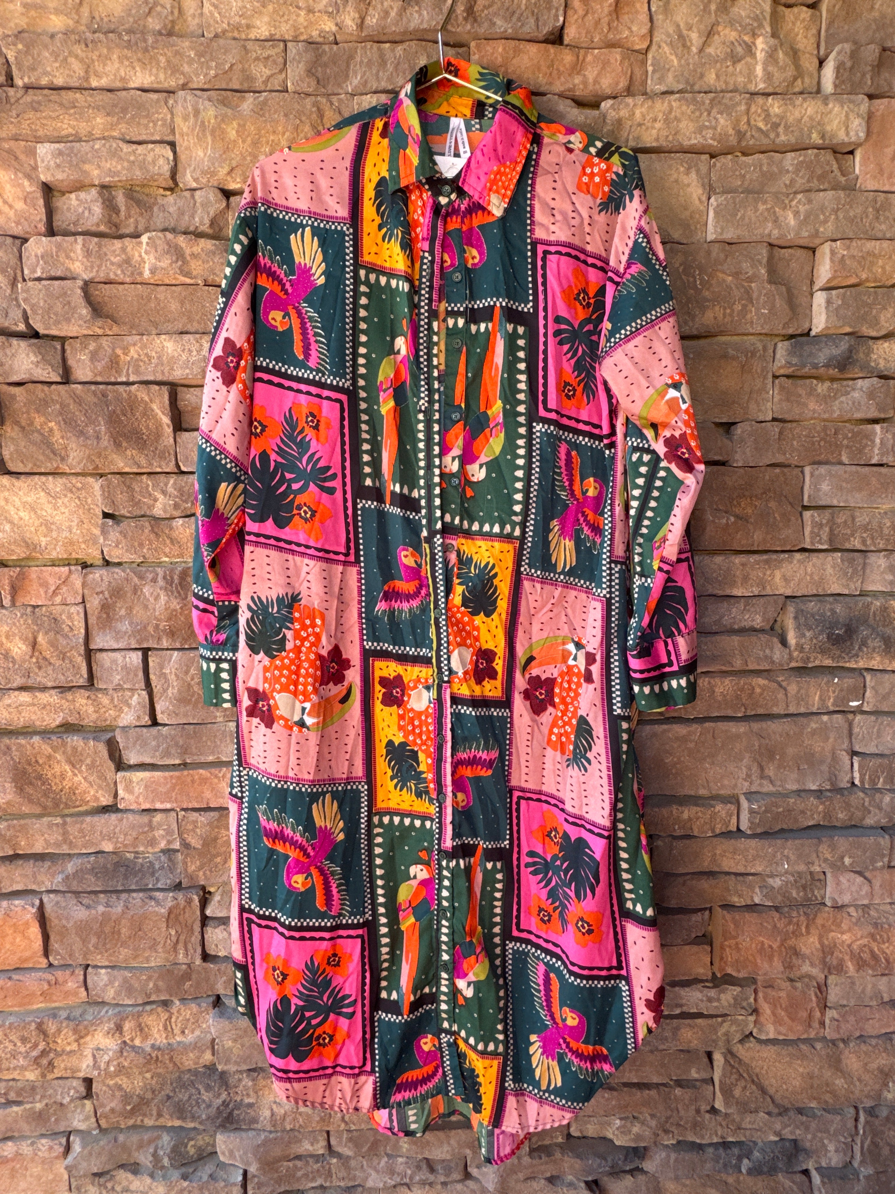 Live 4 Truth Parrot LS Satin Maxi M