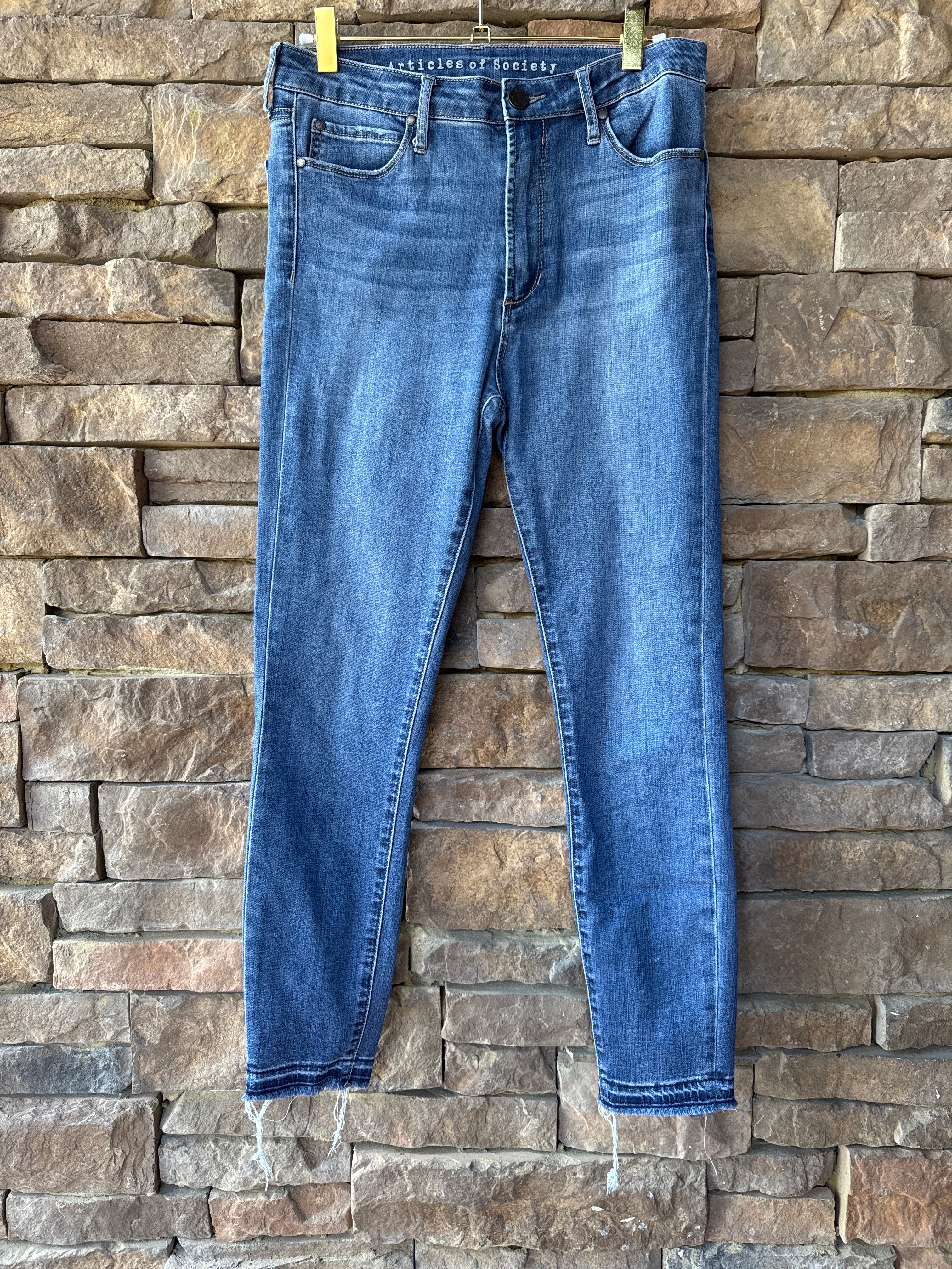Articles of Society Exposed Hem Jean 28