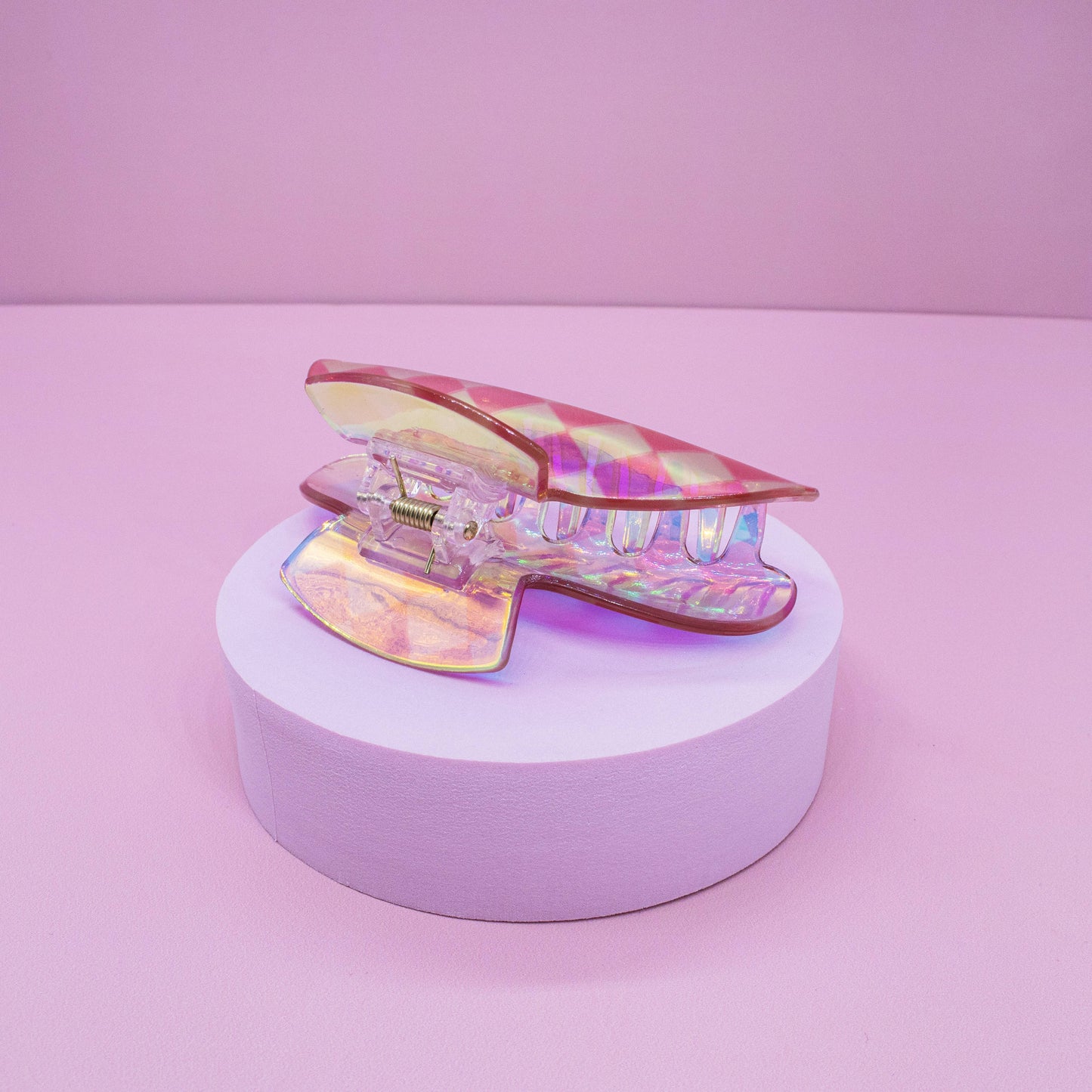 Medium Round Iridescent Checkered Hair Claw Clip: Pink