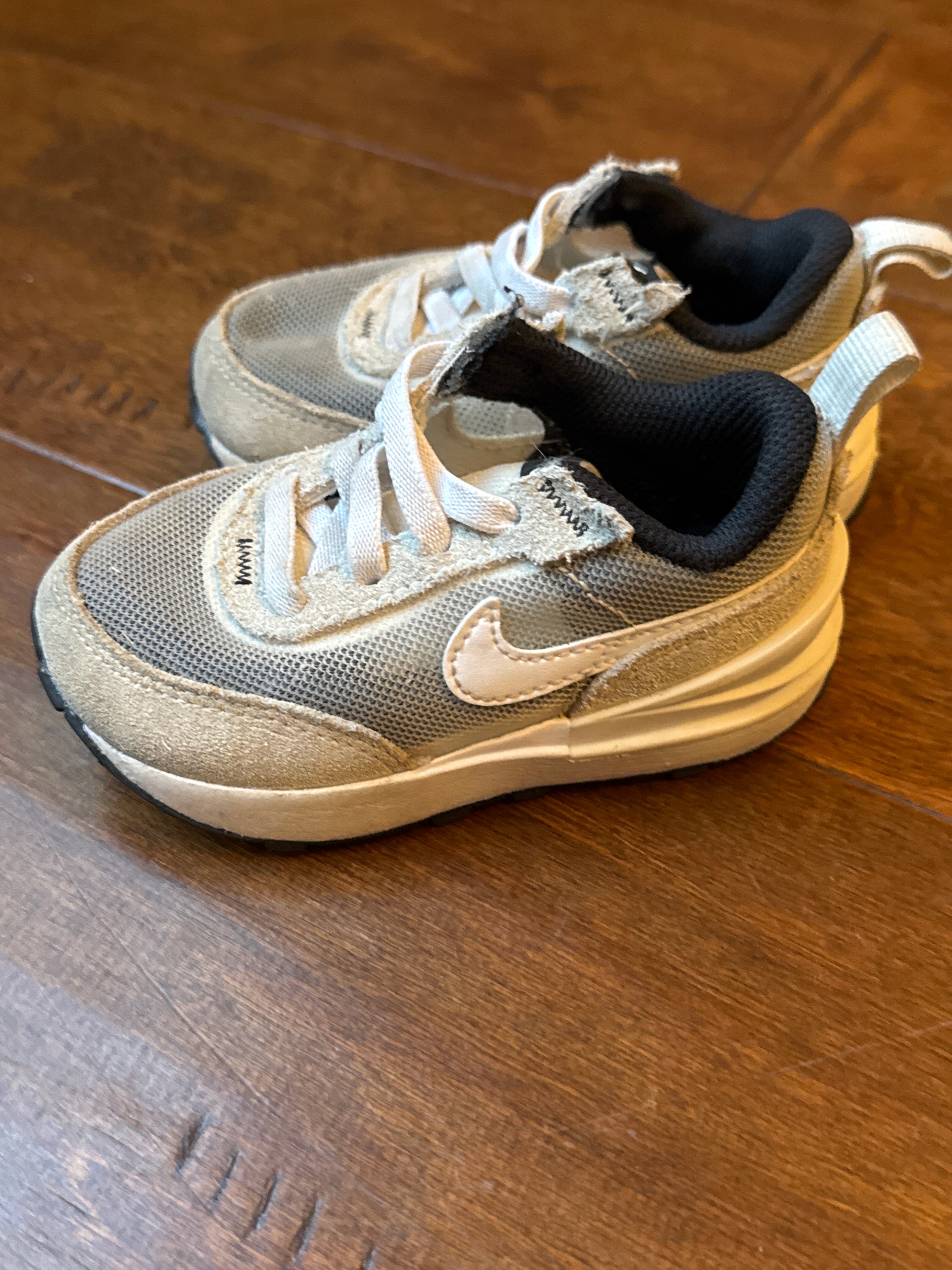 Nike Mesh Sneakers c4.5