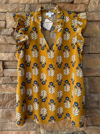 Mudpie Brown Flutter sleeve Top L
