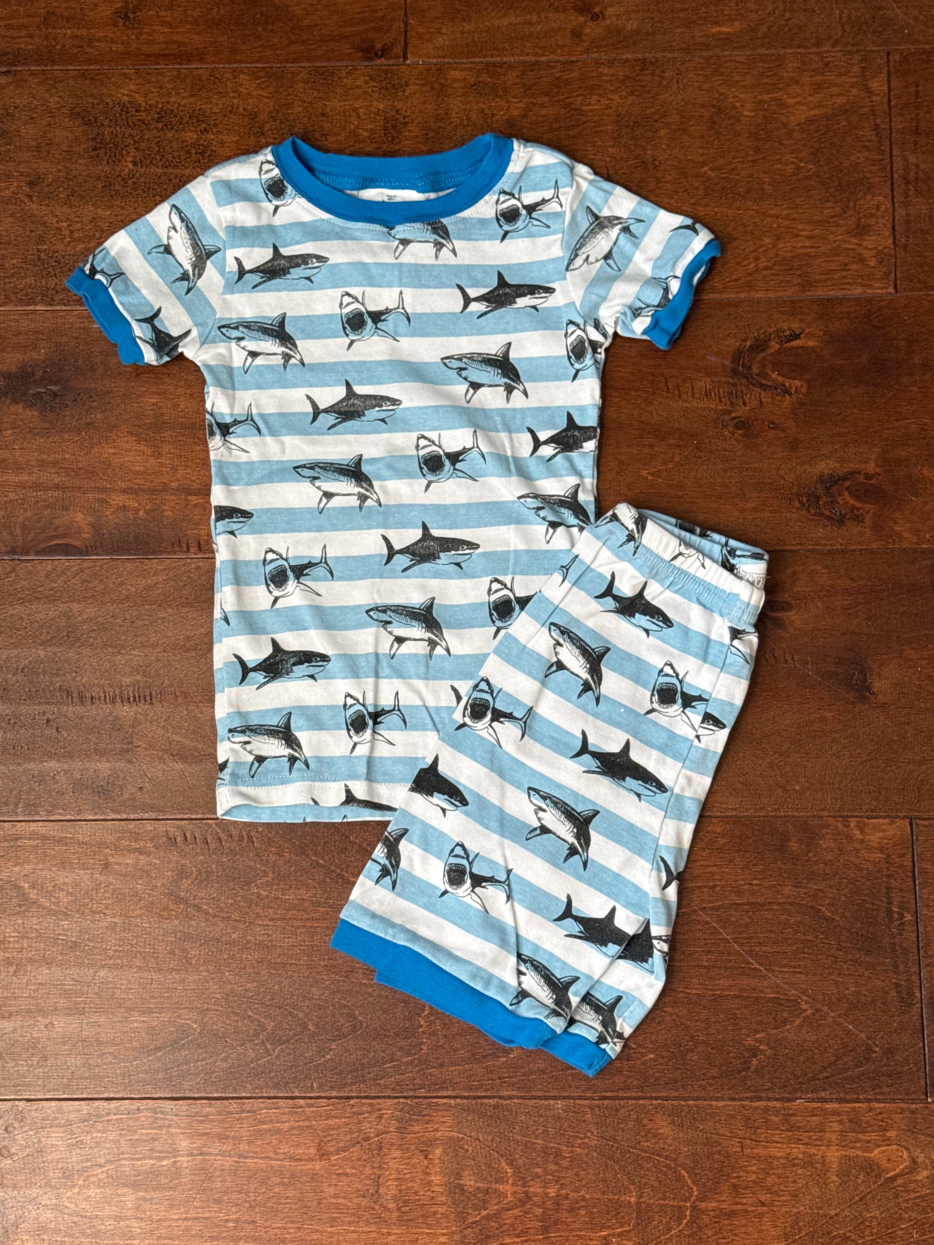 Shark Pjs 5