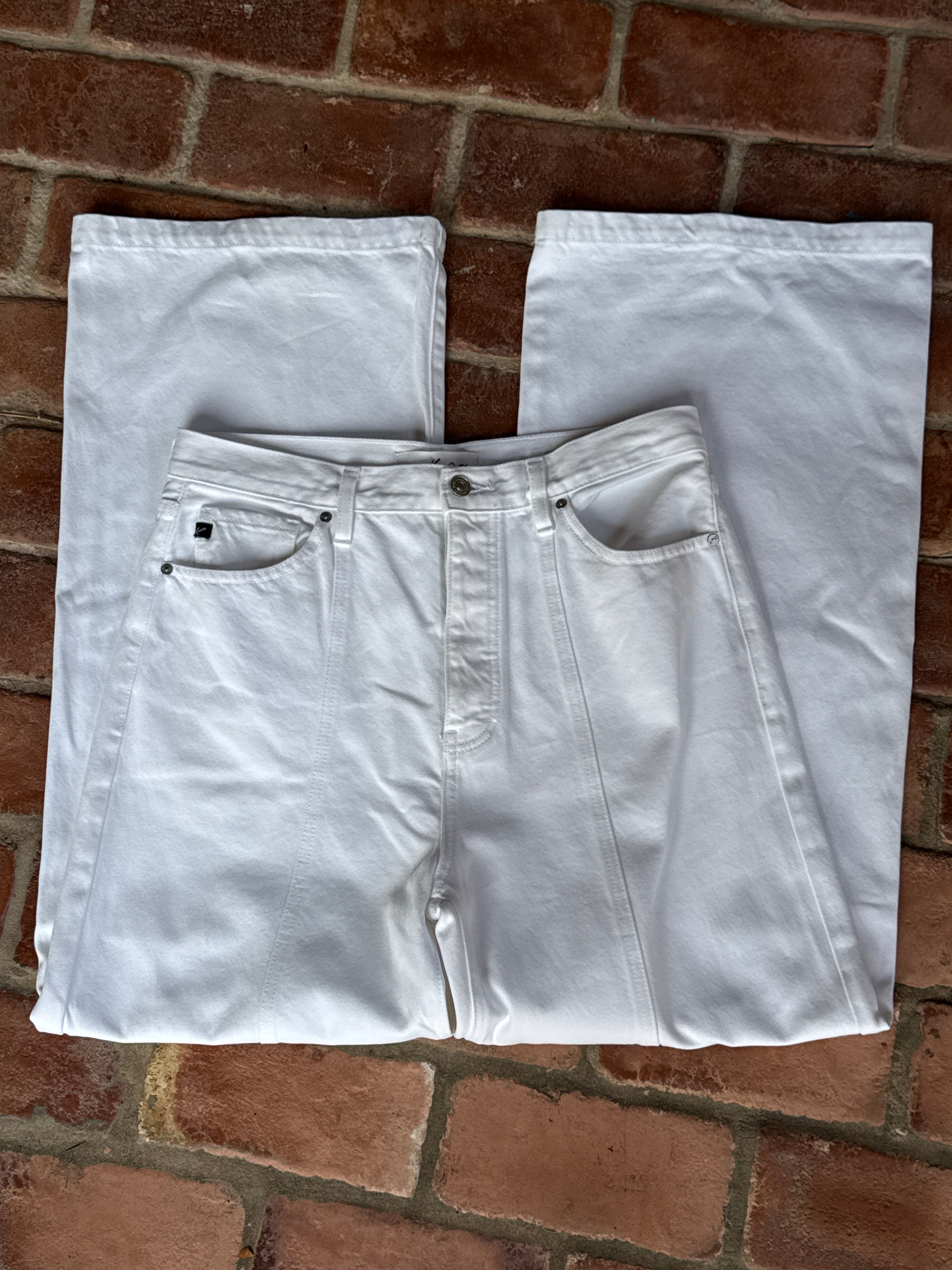 KanCan Wide Leg White Jeans 9/28