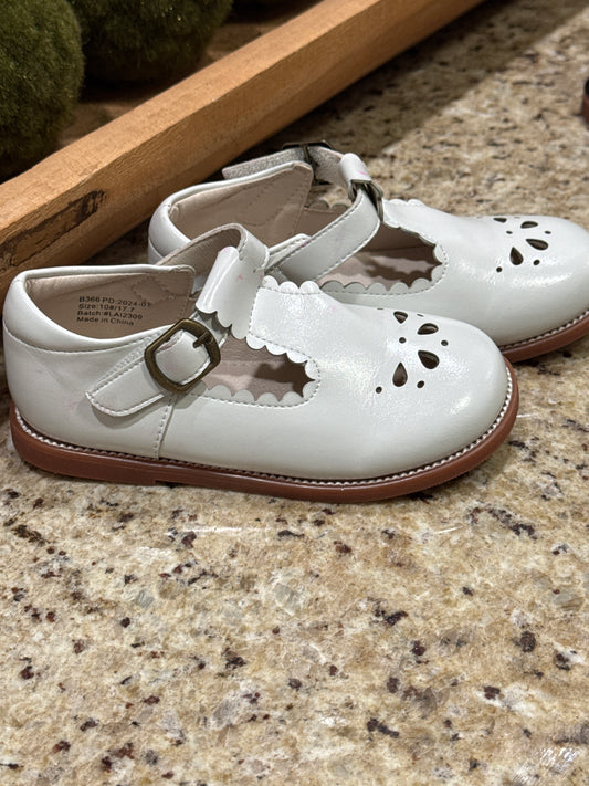 Felix and Flora White Mary Janes 10c