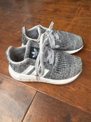 Adidas Tennis Shoes 9