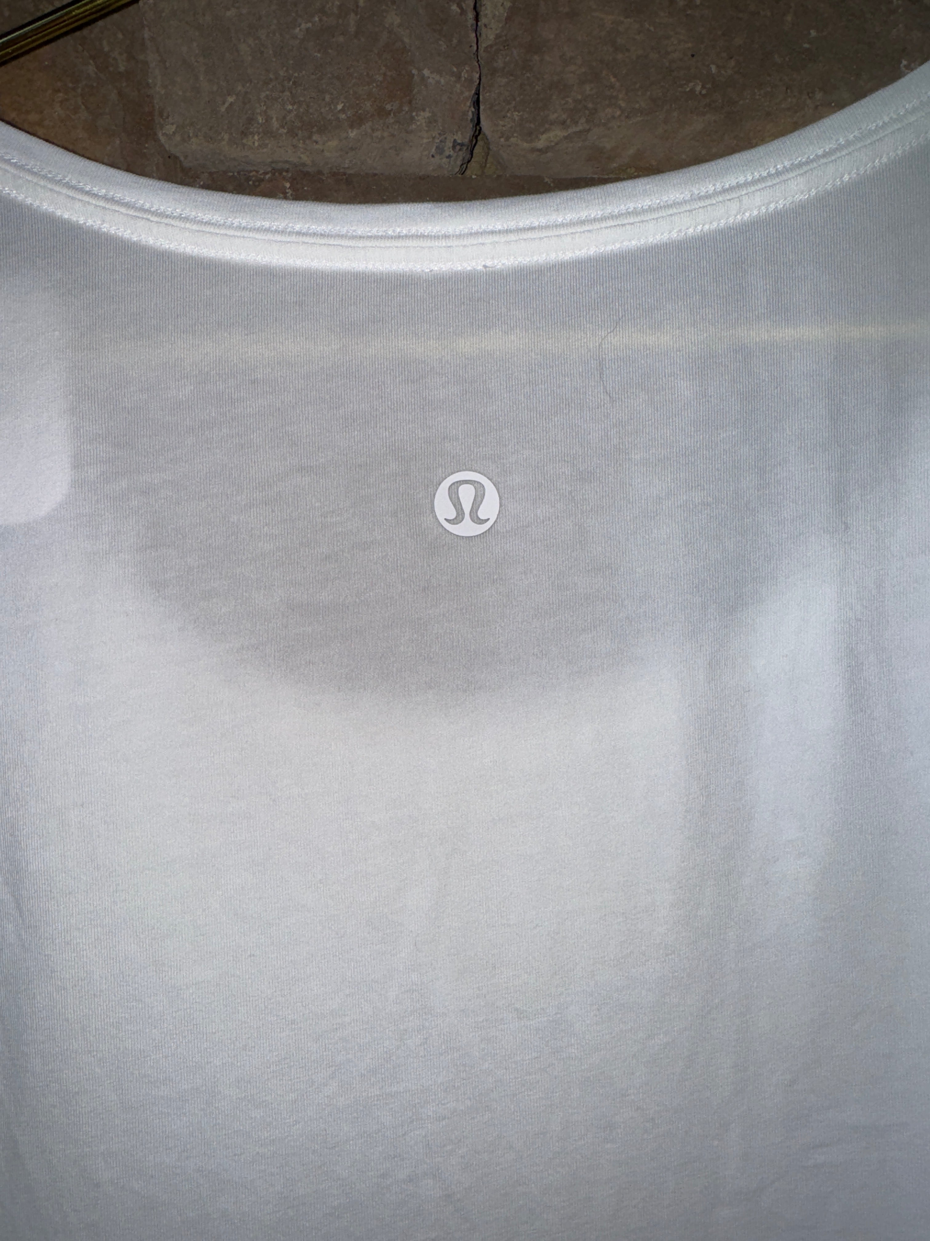 Lululemon White Ss Active Top 8