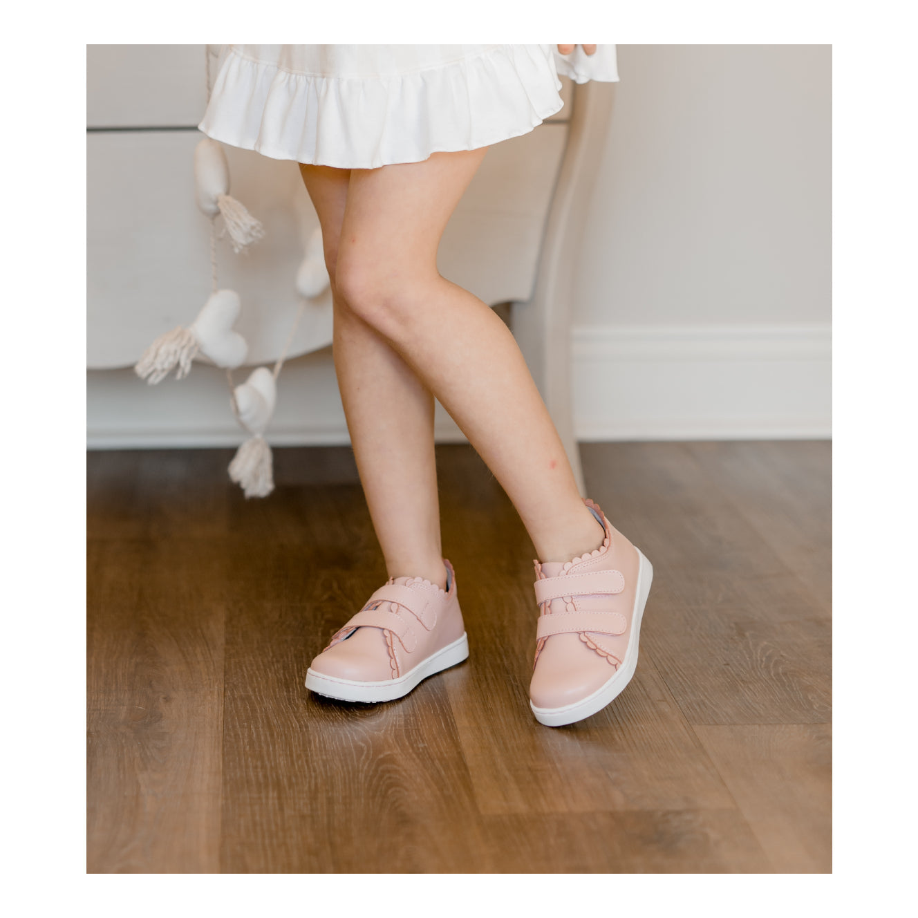 Caroline Scalloped Sneaker-Pink